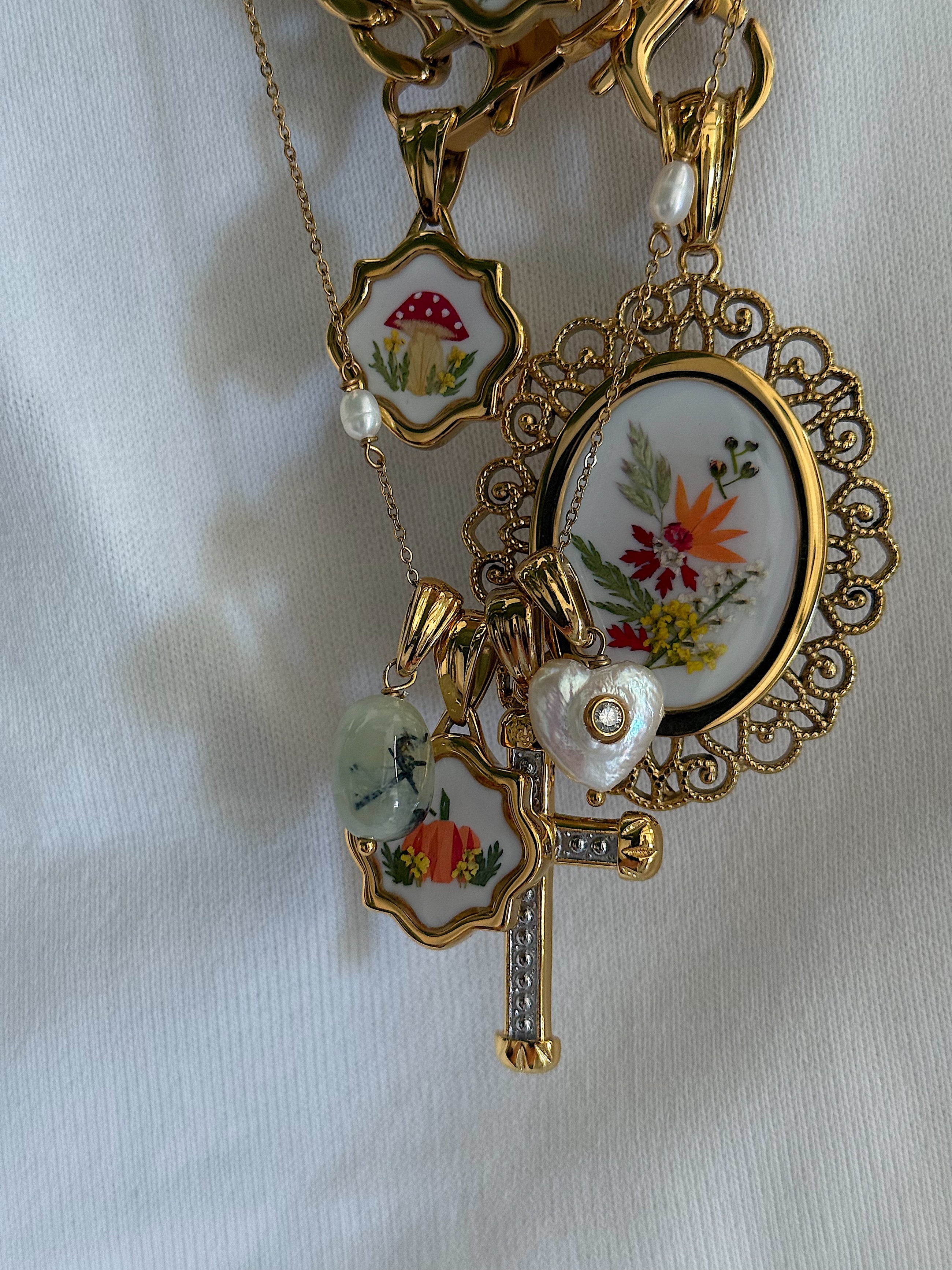 MUSHROOM Pendant.
