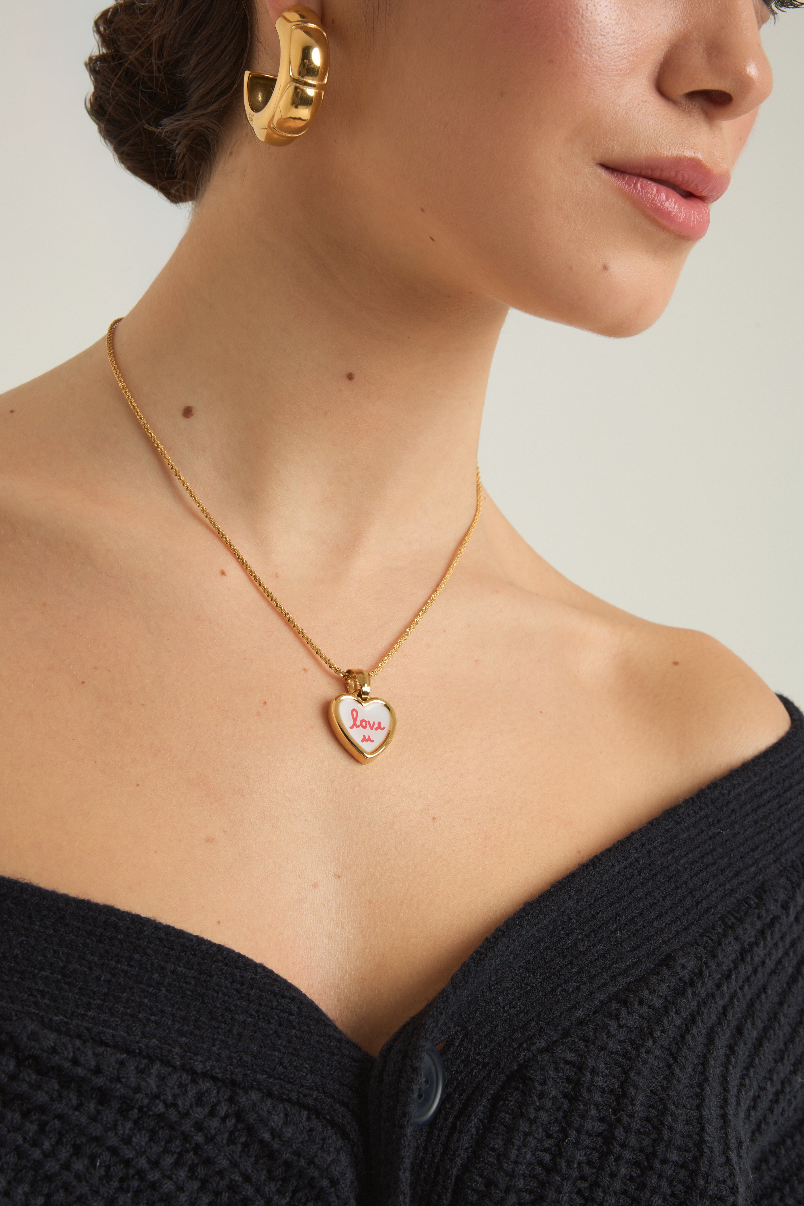 Aphrodite Heart Pendant (Vintage Shape)