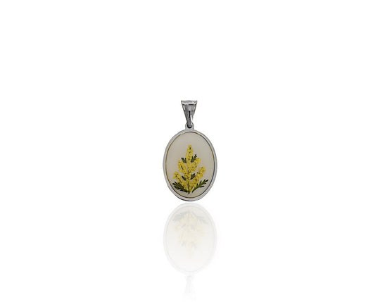 NUDE pendant.