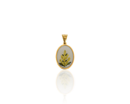 NUDE pendant.