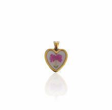 Gran Magenta Petals Pendant (Vintage Shape)