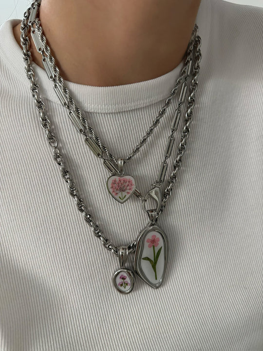 Rose Petals Pendant, Petit