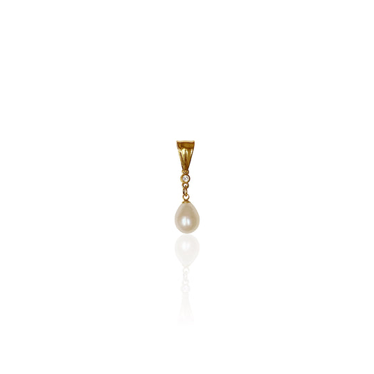 LUMINOUS PEARL pendant.