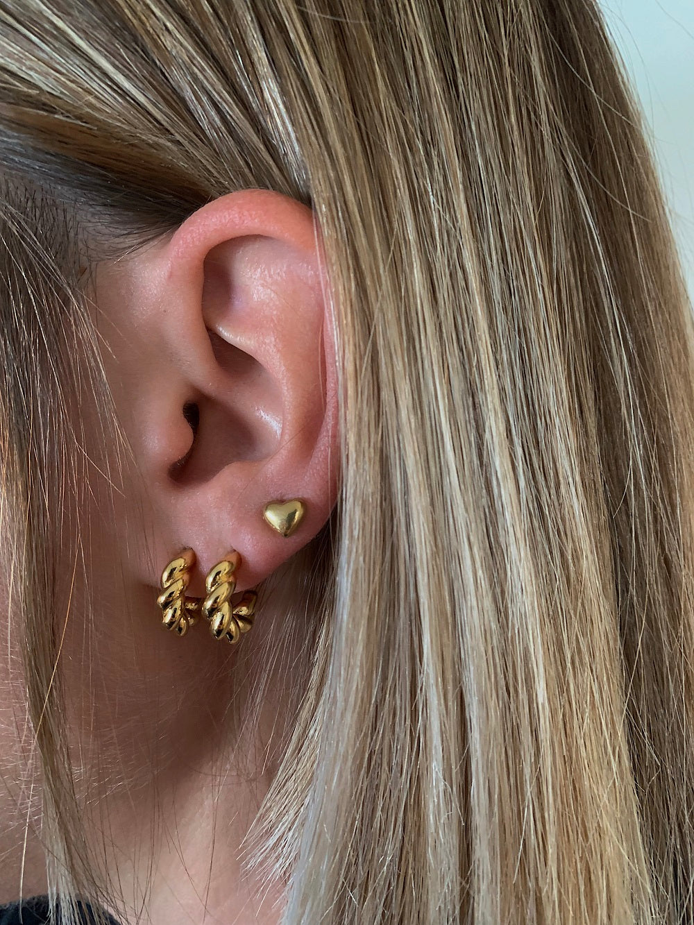 Cindy Hoops
