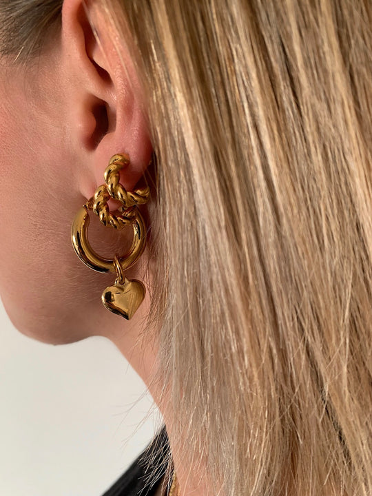 Cindy Hoops