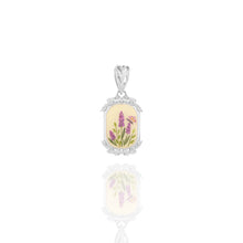 Ciondolo con Lavanda e Farfalla su Base Cornice con Fiori
