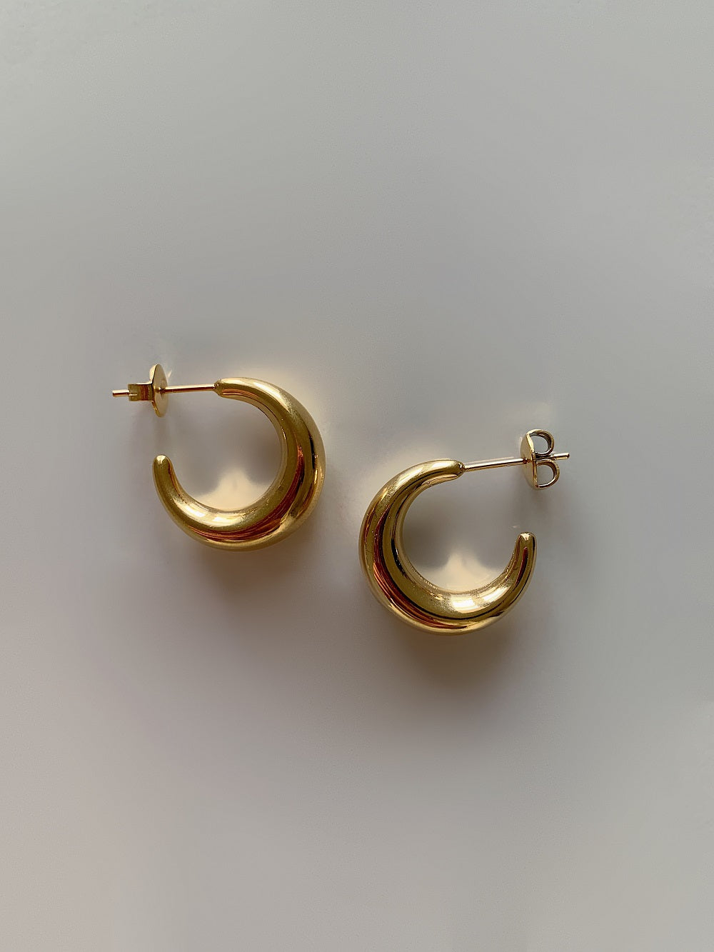 Octavia Hoops Medium