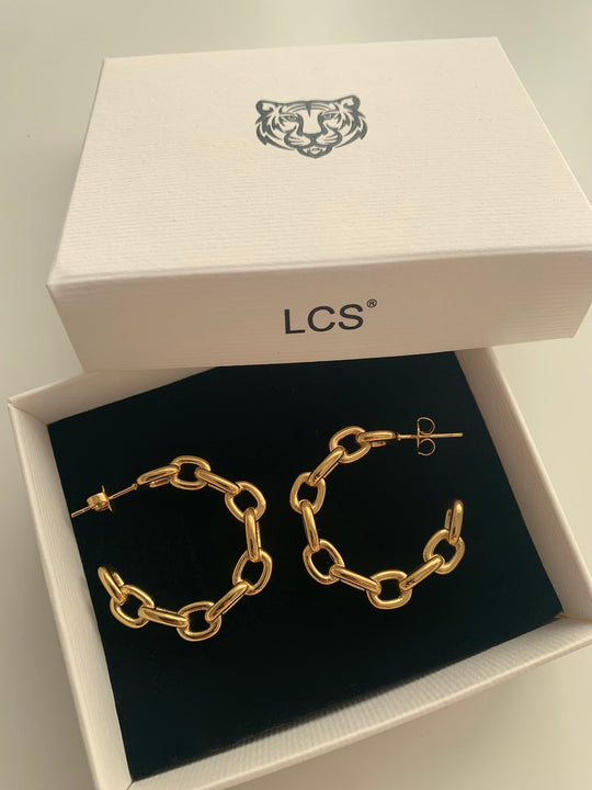 Clara Hoops