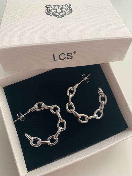 Clara Hoops