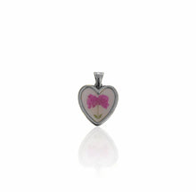 Gran Magenta Petals Pendant (Vintage Shape)