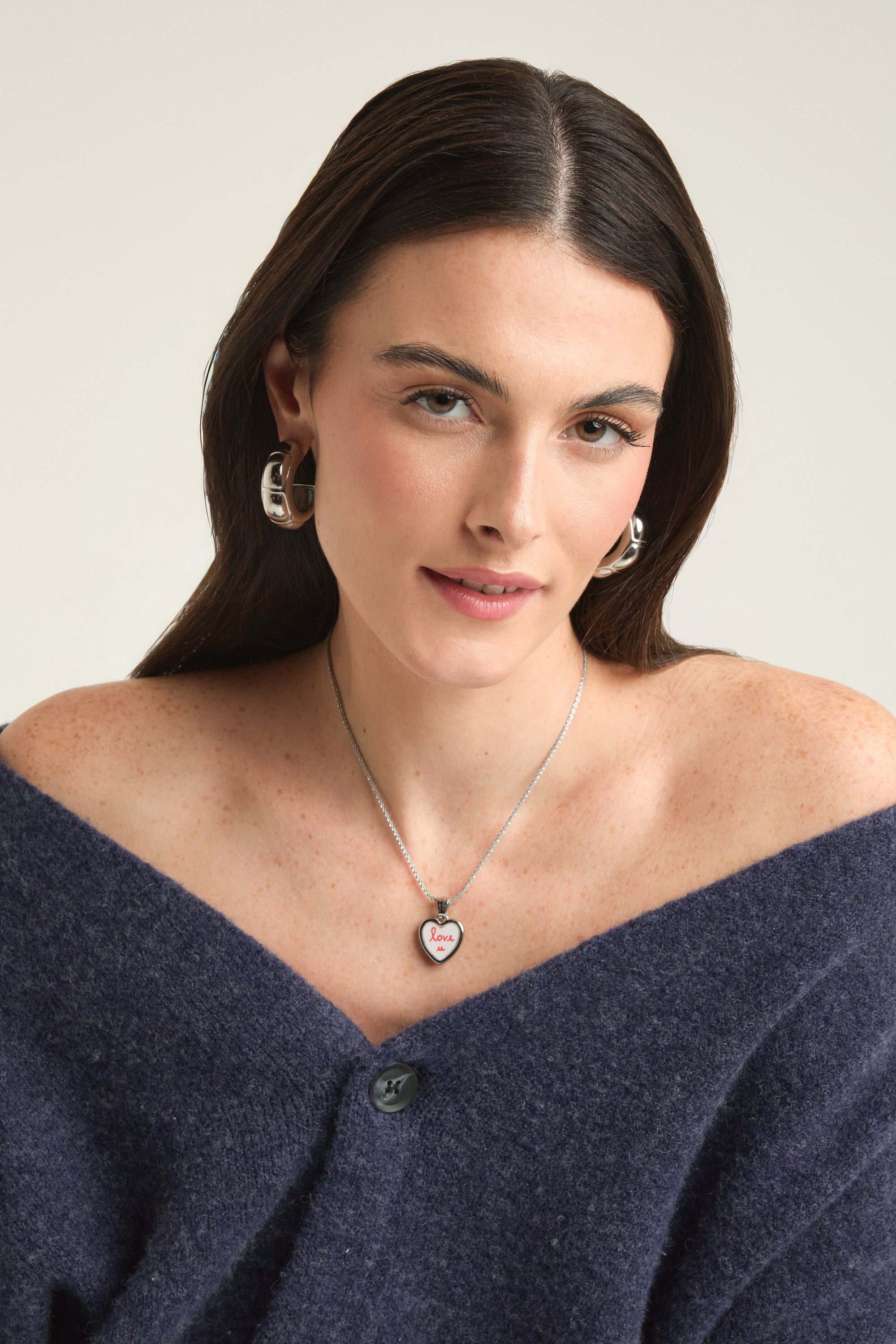 Aphrodite Heart Pendant (Vintage Shape)